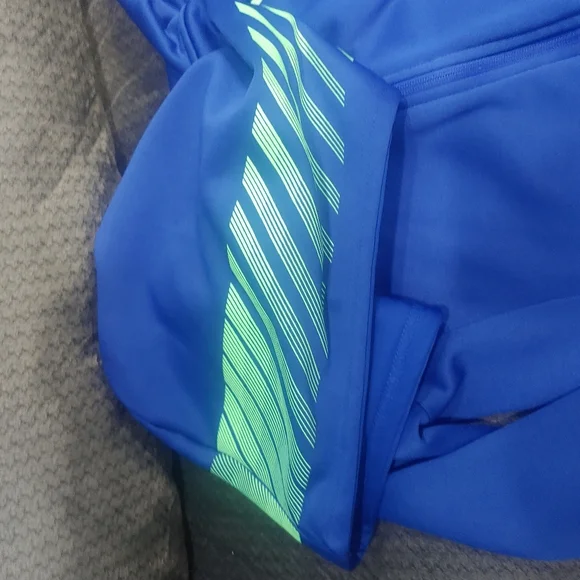 Puma sweatshirt Zip up jacket hoodie dri fit Youth boys - Picture 7 of 13